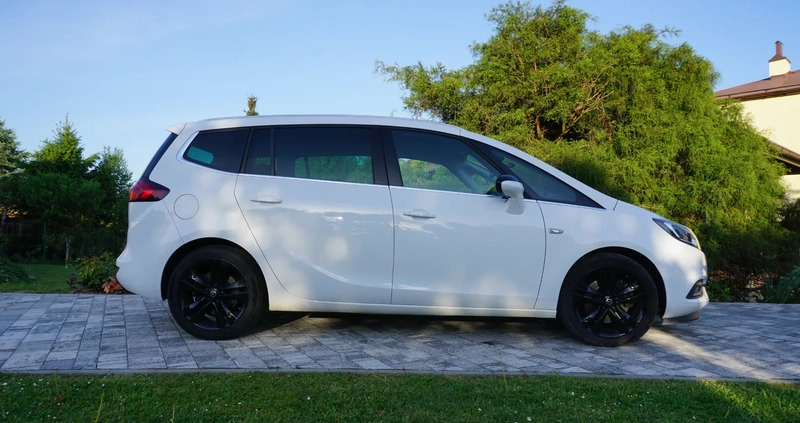 Opel Zafira cena 81000 przebieg: 87830, rok produkcji 2017 z Lębork małe 154